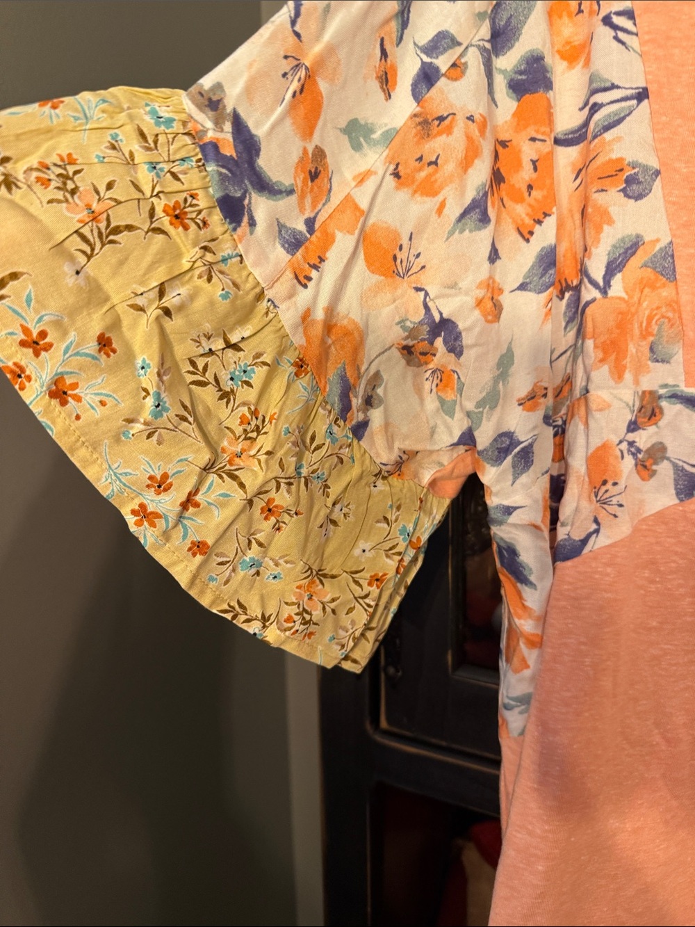 GIGIO Peach Floral Raglan Tunic Top - Picture 2 of 2